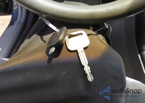 2006 Toyota Camry Le V6/Xle V6 from USA, damaged, VIN 4T1BF32K664635728